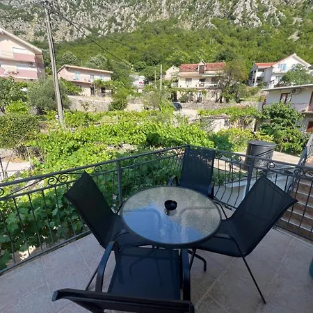 Apartman Nina2 Risan Exterior photo